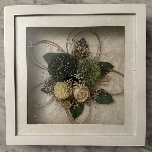 FLOWER SHADOW BOX WALL ART DECOR - Picture 3 of 4